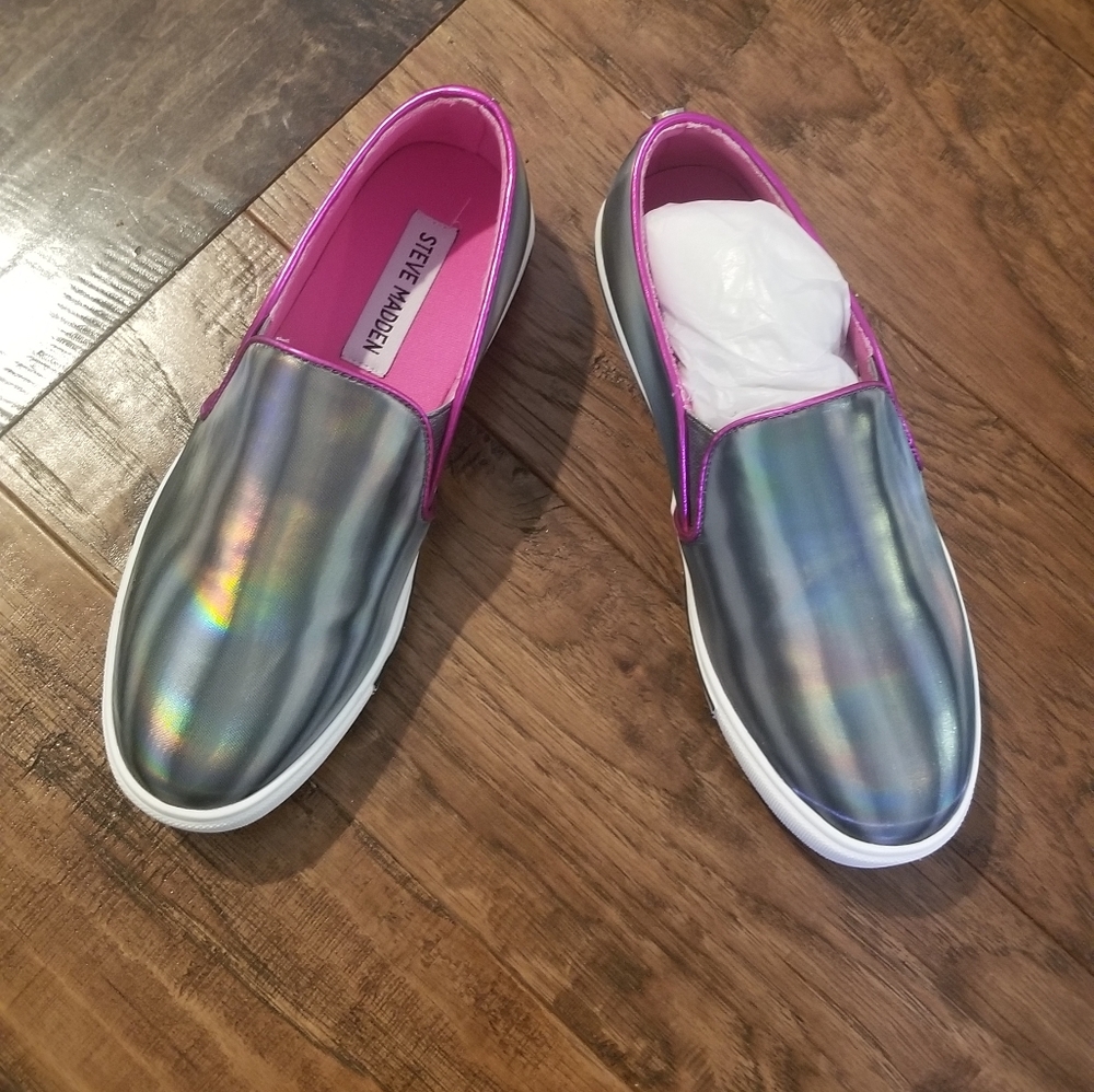 Steve Madden Girl Sneaker - Picture 4 of 5